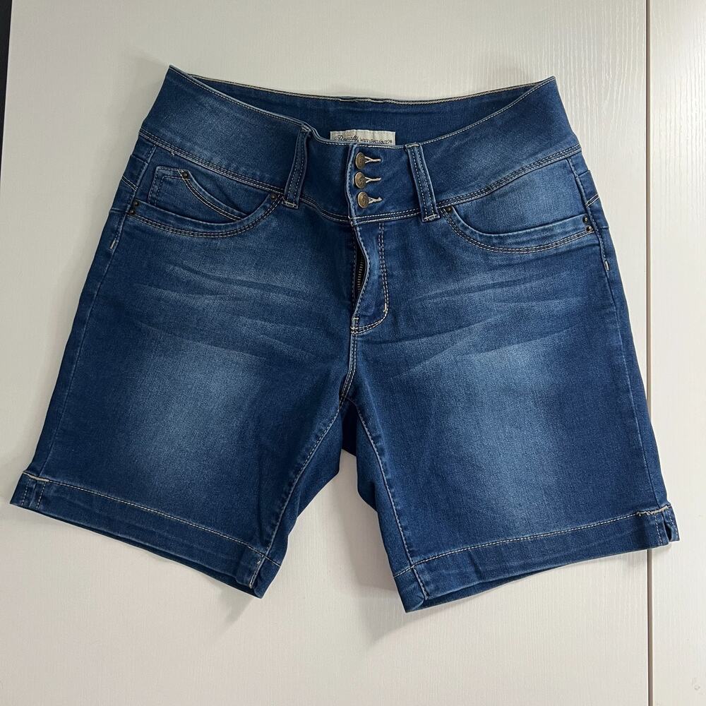 Royalty YMI WannaBettaButt Denim Shorts 12P Women’s USA Made 8” Inseam